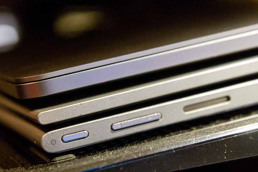 MacBook Pro 13" vs Dell Inspiron 13-7347